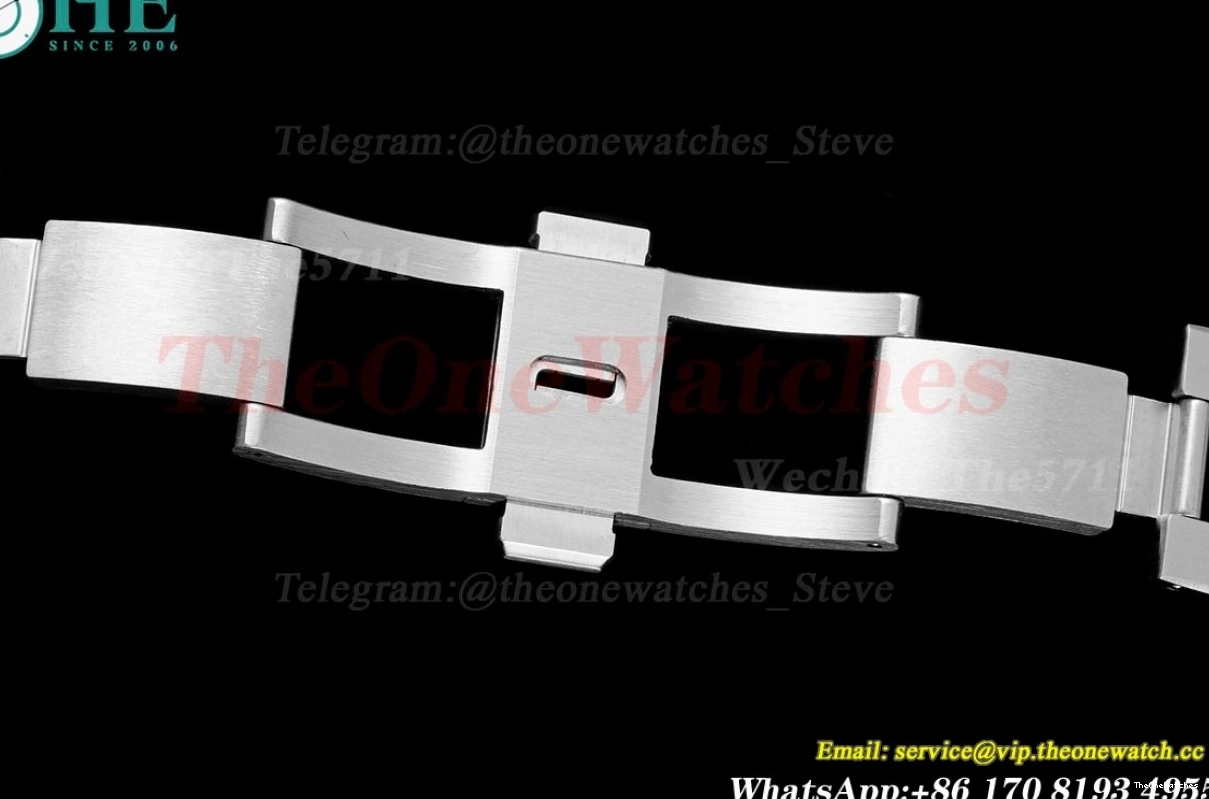 Ladies 33mm Quartz Royal Oak Black SS SS Swiss Dial 8F 0501